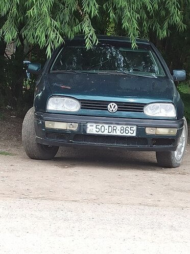Volkswagen Golf 1996, 253,000 km - 1.8 l - Saatlı