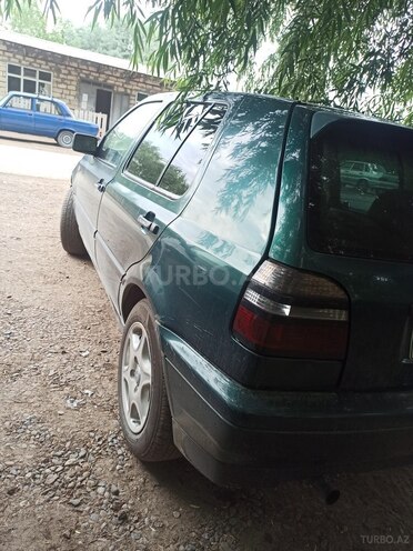 Volkswagen Golf 1996, 253,000 km - 1.8 l - Saatlı