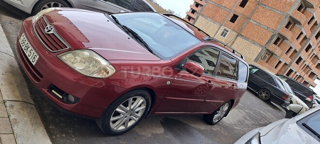 Toyota Corolla 2005, 196,000 km - 1.4 л - Tovuz