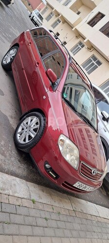 Toyota Corolla 2005, 196,000 km - 1.4 л - Tovuz