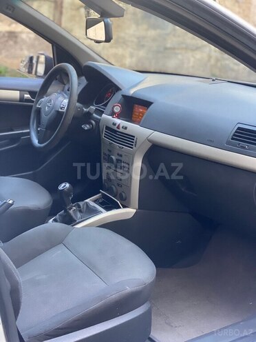 Opel Astra 2007, 325,100 km - 1.3 л - Bakı