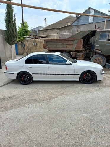 BMW 525 2003, 380,000 km - 2.5 л - Bakı