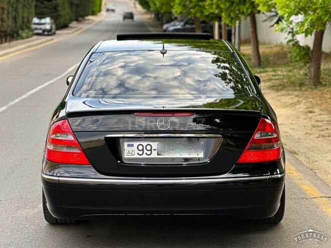 Mercedes E 240 2004, 251,000 km - 2.6 l - Bakı