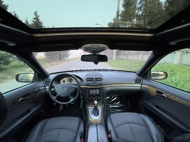 Mercedes E 240 2004, 251,000 km - 2.6 l - Bakı
