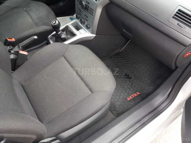 Opel Astra 2009, 214,000 km - 1.4 l - Gəncə