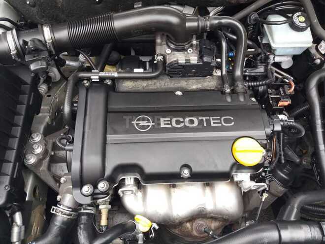 Opel Astra 2009, 214,000 km - 1.4 l - Gəncə