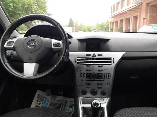 Opel Astra 2009, 214,000 km - 1.4 l - Gəncə