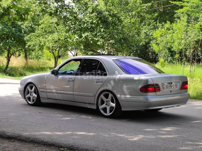 Mercedes E 320 2001, 280,000 km - 3.2 l - Mingəçevir