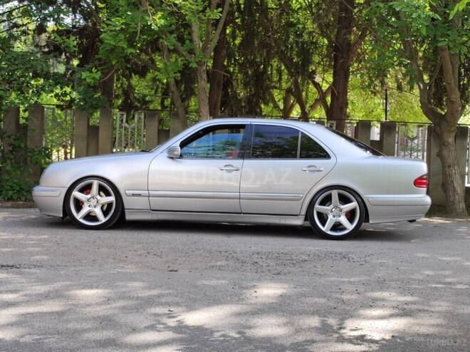 Mercedes E 320 2001, 280,000 km - 3.2 l - Mingəçevir
