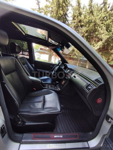 Mercedes E 320 2001, 280,000 km - 3.2 l - Mingəçevir
