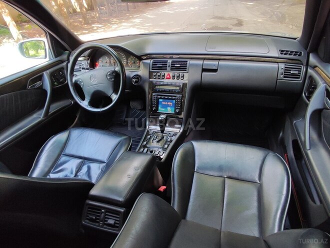Mercedes E 320 2001, 280,000 km - 3.2 l - Mingəçevir
