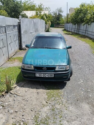 Opel Vectra 1994, 372,000 km - 2.0 л - Zaqatala