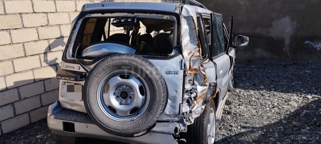 Mitsubishi Pajero io 2000, 255,000 km - 2.0 l - Qəbələ