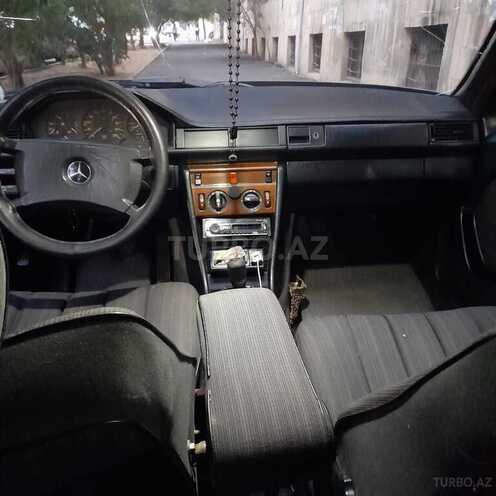 Mercedes E 200 1989, 217,000 km - 2.0 l - Ağsu