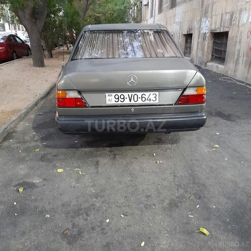 Mercedes E 200 1989, 217,000 km - 2.0 l - Ağsu