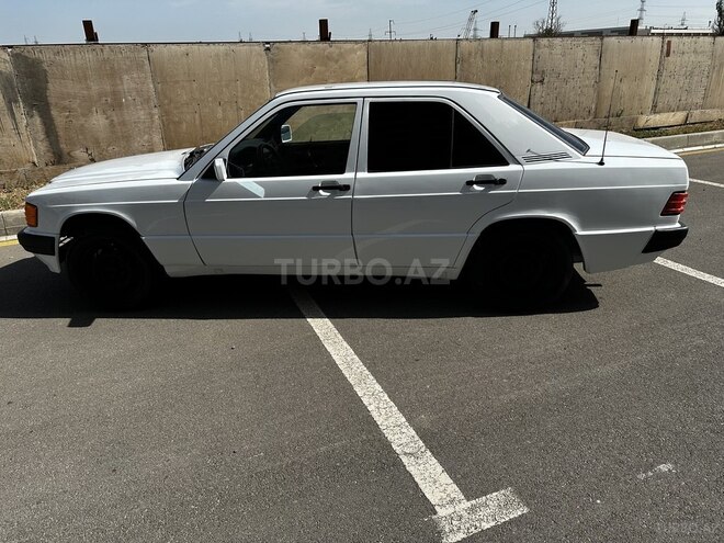 Mercedes 190 1986, 385,000 km - 2.0 l - Sumqayıt