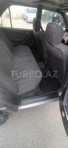Mercedes E 200 1989, 382,000 km - 2.0 l - Bakı