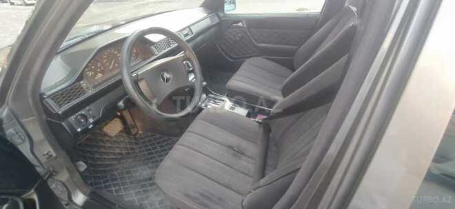 Mercedes E 200 1989, 382,000 km - 2.0 l - Bakı