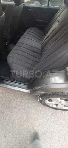 Mercedes E 200 1989, 382,000 km - 2.0 l - Bakı