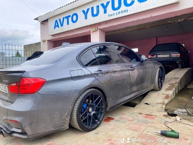 BMW 328 2012, 142,000 km - 2.0 л - Masallı