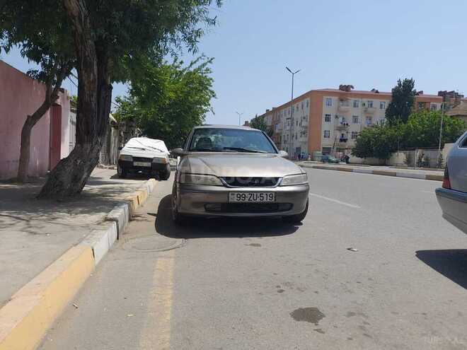 Opel Vectra 1999, 243,494 km - 1.8 l - Sumqayıt