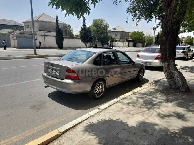 Opel Vectra 1999, 243,494 km - 1.8 l - Sumqayıt