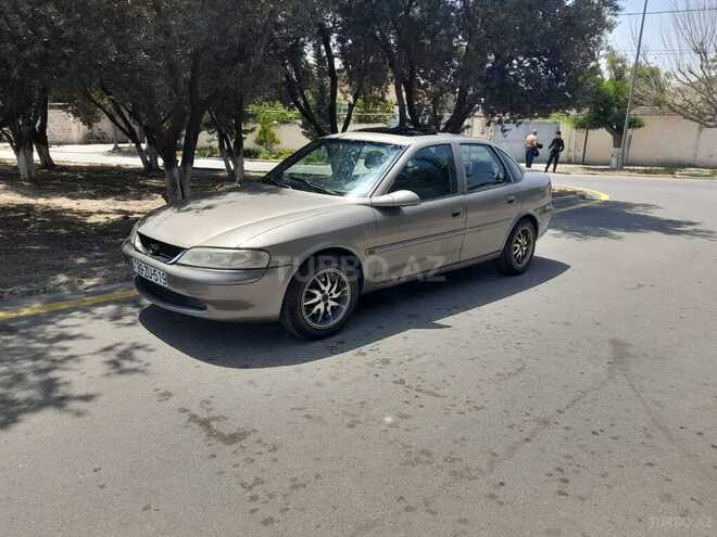 Opel Vectra 1999, 243,494 km - 1.8 l - Sumqayıt