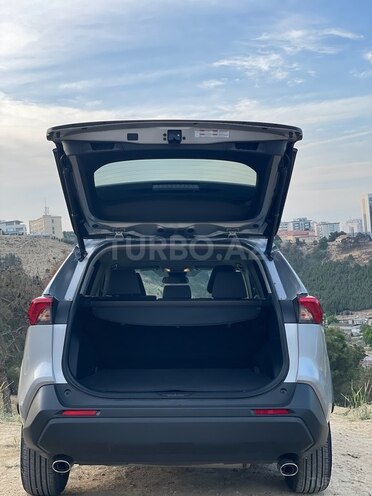 Toyota RAV4 2021, 5,500 km - 2.5 l - Bakı