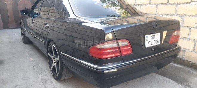 Mercedes E 320 1998, 219,454 km - 3.2 л - Zaqatala