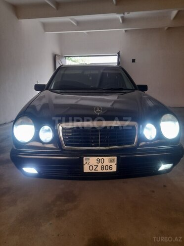 Mercedes E 320 1998, 219,454 km - 3.2 л - Zaqatala