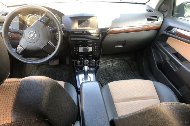 Opel Astra 2007, 122,000 km - 1.6 l - Bakı