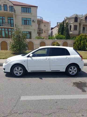 Toyota Corolla 2005, 360,000 km - 1.4 l - Bakı