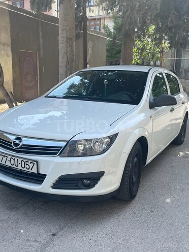 Opel Astra 2010, 190,000 km - 1.4 l - Bakı
