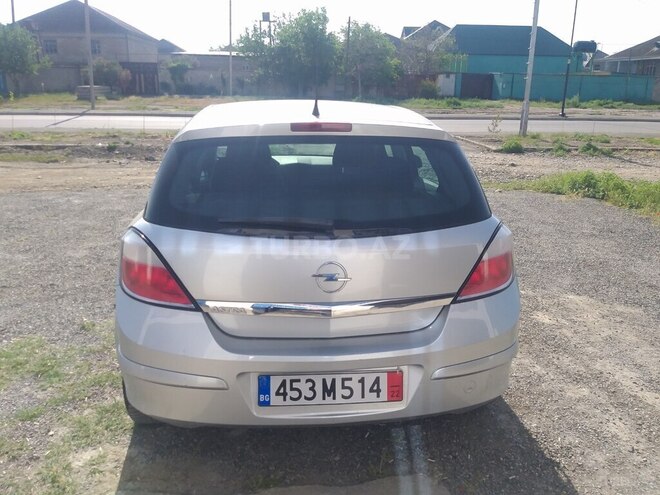 Opel Astra 2005, 131,185 km - 1.4 l - Yevlax