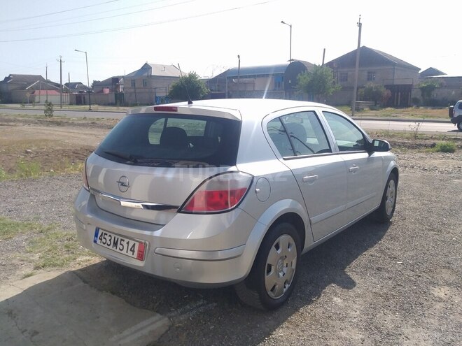 Opel Astra 2005, 131,185 km - 1.4 l - Yevlax