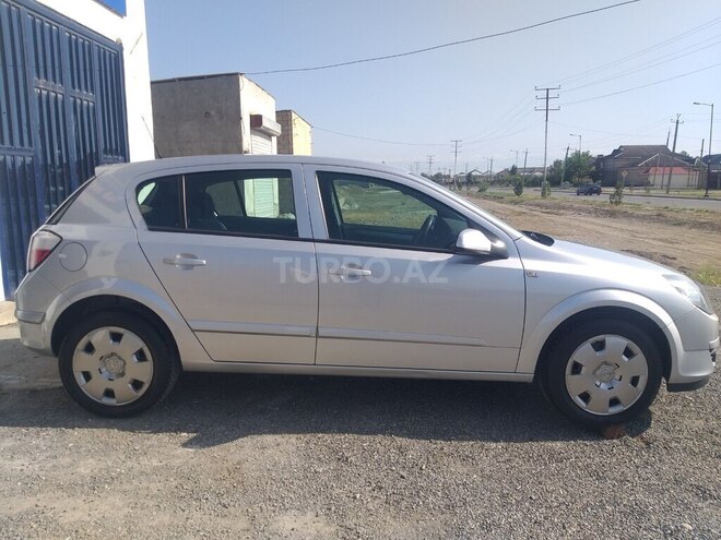 Opel Astra 2005, 131,185 km - 1.4 l - Yevlax