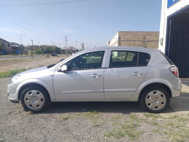 Opel Astra 2005, 131,185 km - 1.4 l - Yevlax