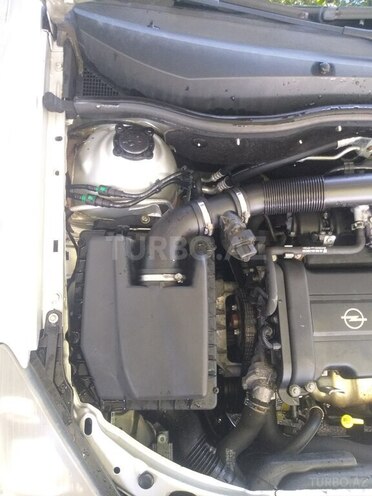 Opel Astra 2005, 131,185 km - 1.4 l - Yevlax