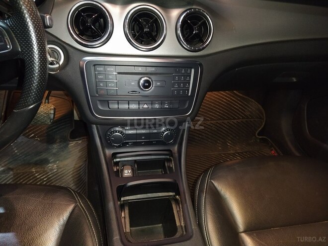 Mercedes  2015, 230,000 km - 1.6 l - Bakı