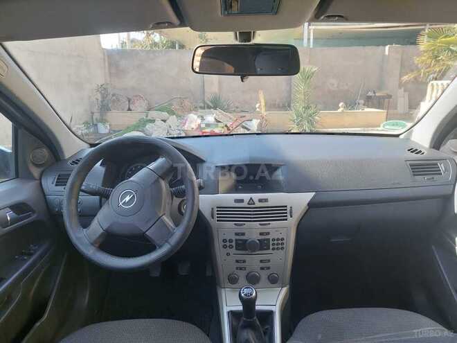 Opel Astra 2008, 208,000 km - 1.4 л - Bakı