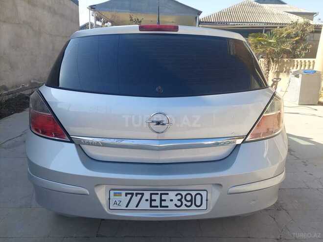 Opel Astra 2008, 208,000 km - 1.4 л - Bakı