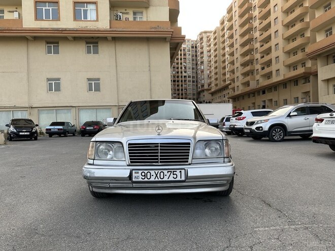 Mercedes E 220 1993, 350,000 km - 2.2 l - Bakı