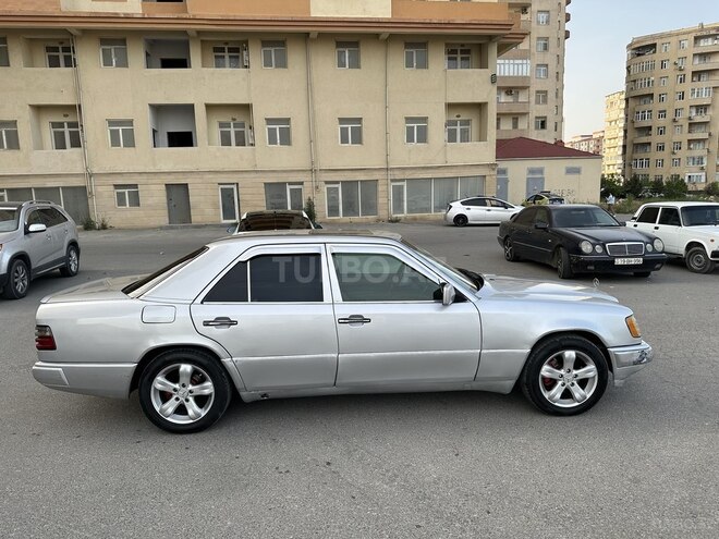 Mercedes E 220 1993, 350,000 km - 2.2 l - Bakı