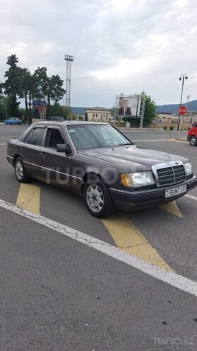 Mercedes E 200 1991, 350,000 km - 2.0 л - Oğuz