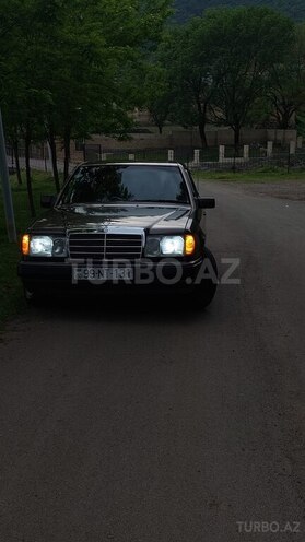 Mercedes E 200 1991, 350,000 km - 2.0 л - Oğuz