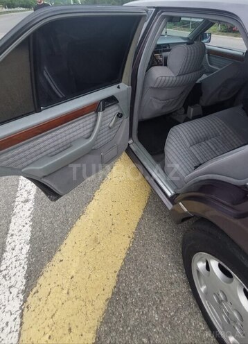 Mercedes E 200 1991, 350,000 km - 2.0 л - Oğuz