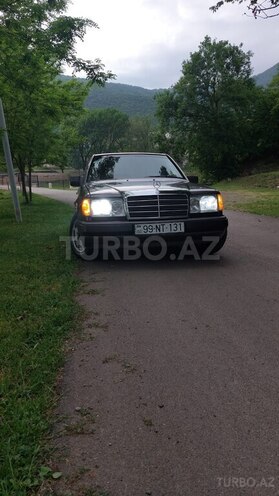 Mercedes E 200 1991, 350,000 km - 2.0 л - Oğuz