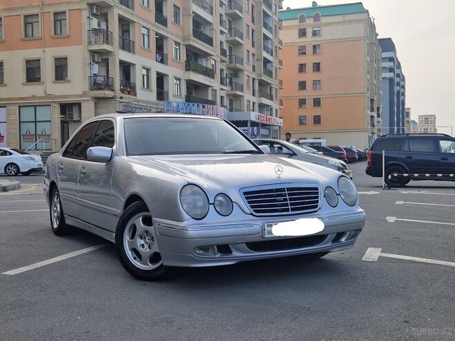 Mercedes E 240 2000, 35,900 km - 2.4 л - Bakı