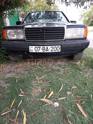 Mercedes 190 1990, 398,785 km - 2.0 l - Yevlax