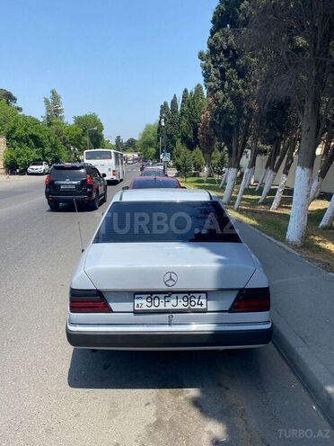 Mercedes E 200 1991, 200,000 km - 2.0 l - Bakı